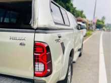 https://riyasewana.com/uploads/toyota-hilux-smart-214020922503.jpg