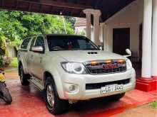 https://riyasewana.com/uploads/toyota-hilux-smart-3121184422662.jpg