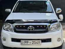 Toyota Hilux Smart Cab 2010 Pickup