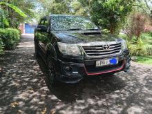 https://riyasewana.com/uploads/toyota-hilux-sportivo-111707096915.jpg