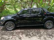 https://riyasewana.com/uploads/toyota-hilux-sportivo-181009434263.jpg
