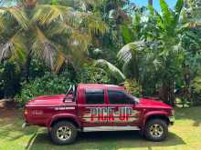 Toyota HILUX SSR X LN107 Battan 4WD 1992 Pickup