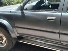 https://riyasewana.com/uploads/toyota-hilux-ssr-x-211800486352.jpg