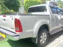 https://riyasewana.com/uploads/toyota-hilux-thailand-9121150232.jpg