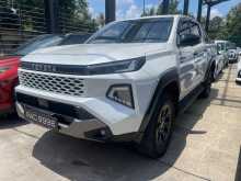 Toyota Hilux Travo Overland Plus 2025 Pickup