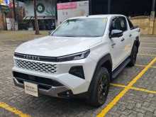 Toyota HILUX TRAVO OVERLAND PLUS 2025 Pickup