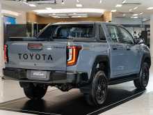 Toyota HILUX TRAVO OVERLAND PLUS 2026 Pickup