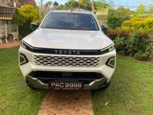 Toyota Hilux Trnvo 2025 Pickup