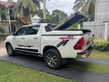 https://riyasewana.com/uploads/toyota-hilux-v-2018-1618030112384.jpg