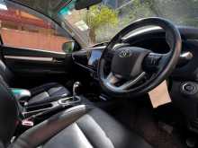 https://riyasewana.com/uploads/toyota-hilux-v-2018-1815584912894.jpg