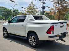 https://riyasewana.com/uploads/toyota-hilux-v-2018-1816081412733.jpg