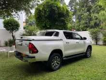 https://riyasewana.com/uploads/toyota-hilux-v-2021-2617152512913.jpg