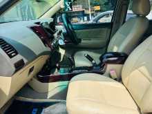 https://riyasewana.com/uploads/toyota-hilux-vego-21627524943.jpg