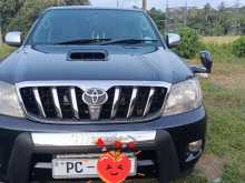 https://riyasewana.com/uploads/toyota-hilux-vigo-101530234632.jpg