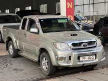 https://riyasewana.com/uploads/toyota-hilux-vigo-1070459612.jpg