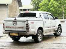 https://riyasewana.com/uploads/toyota-hilux-vigo-11008054672.jpg
