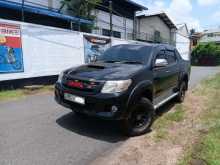 https://riyasewana.com/uploads/toyota-hilux-vigo-131300454973.jpg