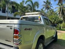 https://riyasewana.com/uploads/toyota-hilux-vigo-132203216395.jpg