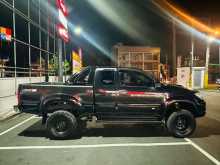 https://riyasewana.com/uploads/toyota-hilux-vigo-13246224492.jpg