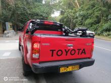 https://riyasewana.com/uploads/toyota-hilux-vigo-1511442917403.jpg