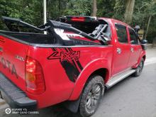 https://riyasewana.com/uploads/toyota-hilux-vigo-1511443017884.jpg