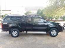 https://riyasewana.com/uploads/toyota-hilux-vigo-1720454922102.jpg