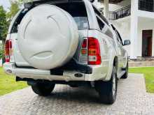 https://riyasewana.com/uploads/toyota-hilux-vigo-1720545522672.jpg