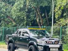 https://riyasewana.com/uploads/toyota-hilux-vigo-192114284111.jpg