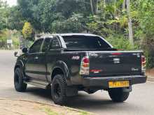 https://riyasewana.com/uploads/toyota-hilux-vigo-192114284133.jpg