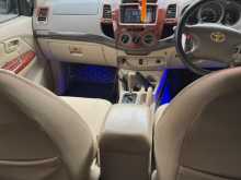 https://riyasewana.com/uploads/toyota-hilux-vigo-2006-117050212504.jpg