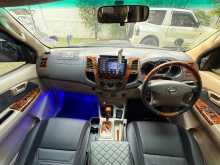 https://riyasewana.com/uploads/toyota-hilux-vigo-2006-1318103112104.jpg