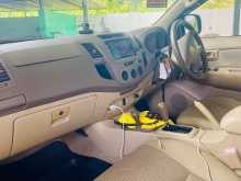 https://riyasewana.com/uploads/toyota-hilux-vigo-2007-2817304912833.jpg