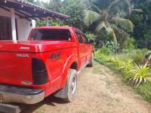 https://riyasewana.com/uploads/toyota-hilux-vigo-2007-421345212782.jpg