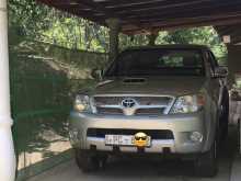 https://riyasewana.com/uploads/toyota-hilux-vigo-2008-2610482012342.jpg