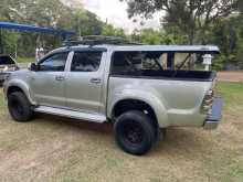 https://riyasewana.com/uploads/toyota-hilux-vigo-2008-920333612944.jpg