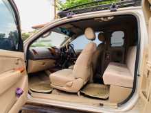 https://riyasewana.com/uploads/toyota-hilux-vigo-2009-2019013012833.jpg