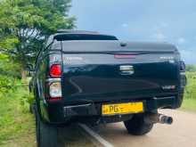 https://riyasewana.com/uploads/toyota-hilux-vigo-2009-313195312924.jpg