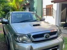 Toyota Hilux Vigo Smart Cab 3L G Grade 2010 Pickup