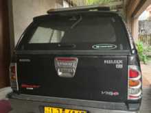 https://riyasewana.com/uploads/toyota-hilux-vigo-2010-2817533212253.jpg