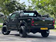 https://riyasewana.com/uploads/toyota-hilux-vigo-2010-29115313003.jpg
