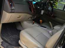 https://riyasewana.com/uploads/toyota-hilux-vigo-2011-2215421712783.jpg