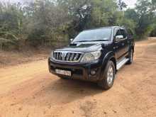 Toyota Hilux Vigo SR Fully Loded 2011 Pickup