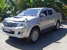 https://riyasewana.com/uploads/toyota-hilux-vigo-2011-3014243712233.jpg