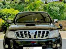 Toyota Hilux Vigo G SR Grade 2011 Pickup