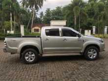 https://riyasewana.com/uploads/toyota-hilux-vigo-2012-258532612383.jpg