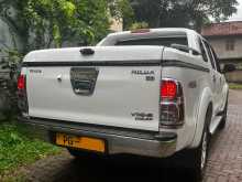 https://riyasewana.com/uploads/toyota-hilux-vigo-2015-179193912153.jpg