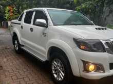 https://riyasewana.com/uploads/toyota-hilux-vigo-2015-179193912732.jpg