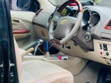 https://riyasewana.com/uploads/toyota-hilux-vigo-2112185324512.jpg