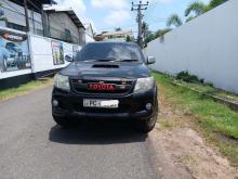 https://riyasewana.com/uploads/toyota-hilux-vigo-231244326384.jpg
