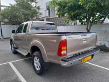https://riyasewana.com/uploads/toyota-hilux-vigo-2321250122.jpg